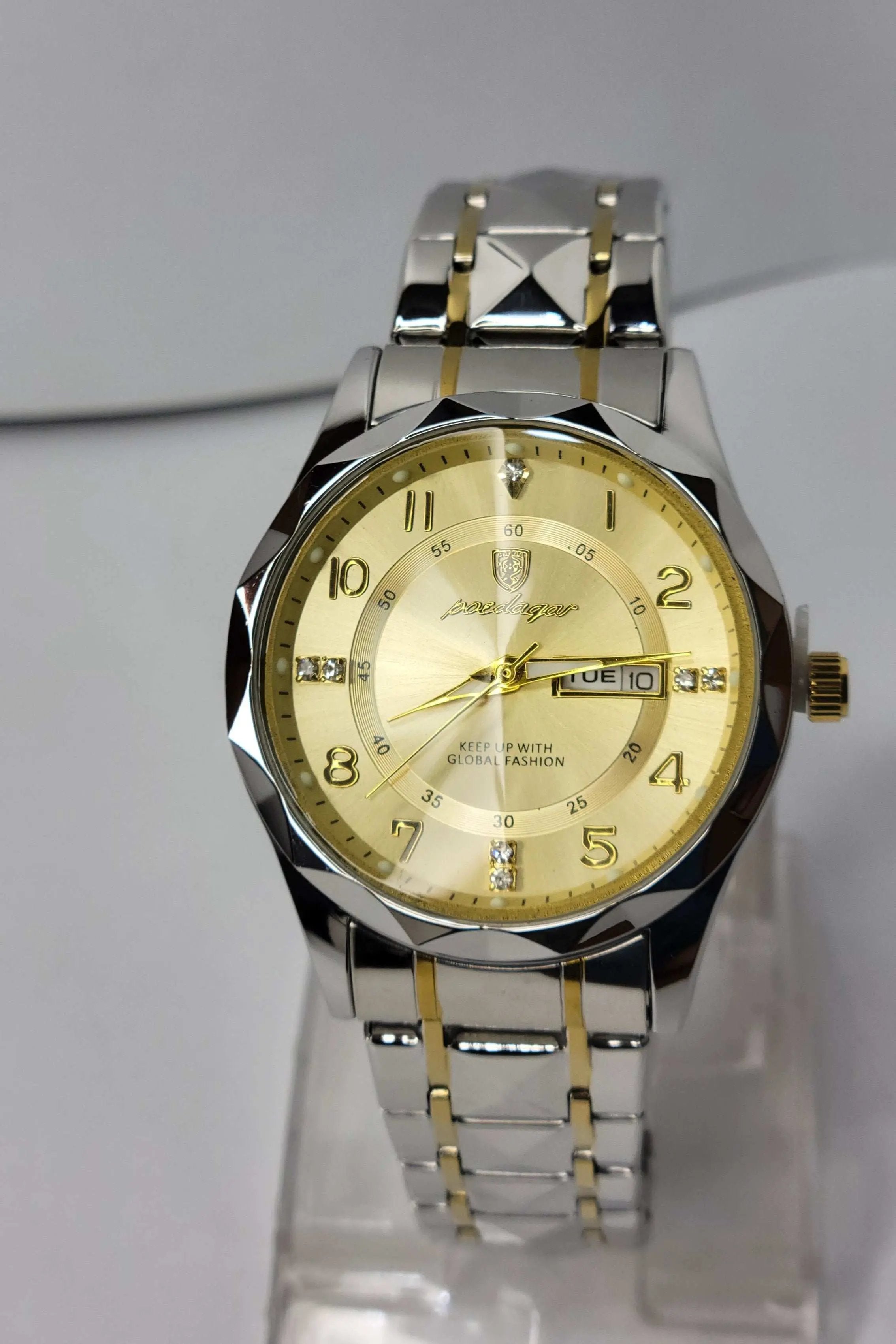 Poedagar premium watch with gold dial and date display