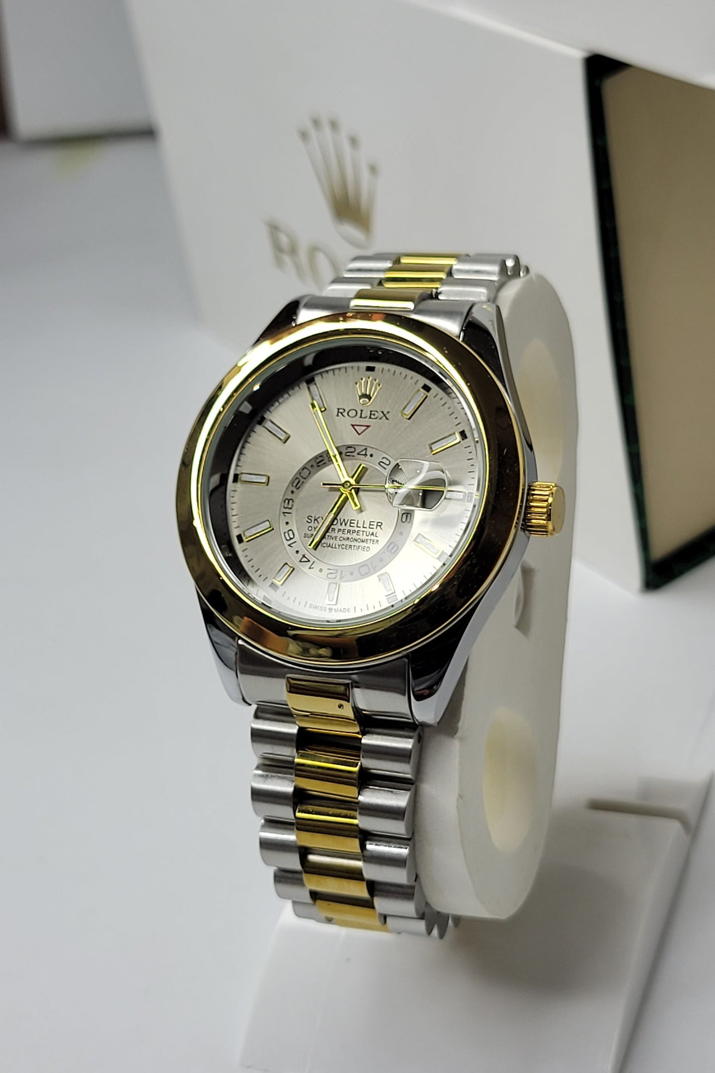 Rolex Two Tone Golden SIlver Front Look
